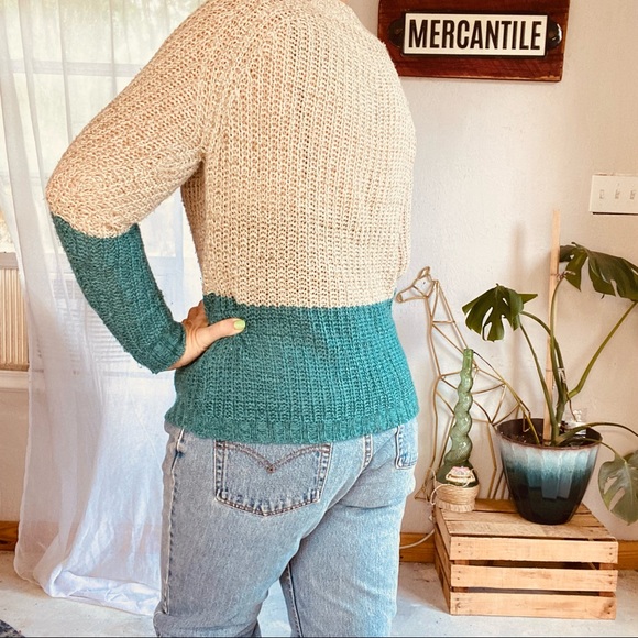 John + Jenn Color Block Lightweight Teal Retro Style Boxy Sweater size Small - Picture 4 of 14